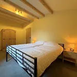 Sientjeshof 2 *